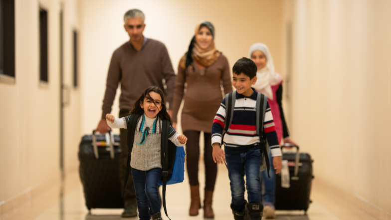 Navigating Screen Time, Bullying, and Cultural Norms – Reflections from Migrant Parents in Germany